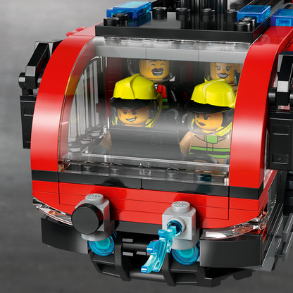 LEGO® City Luchthaven Brandweertruck - Bouwset met Reddingsvoertuig voor Jongens en Meisjes Vanaf 7 Jaar - 60499