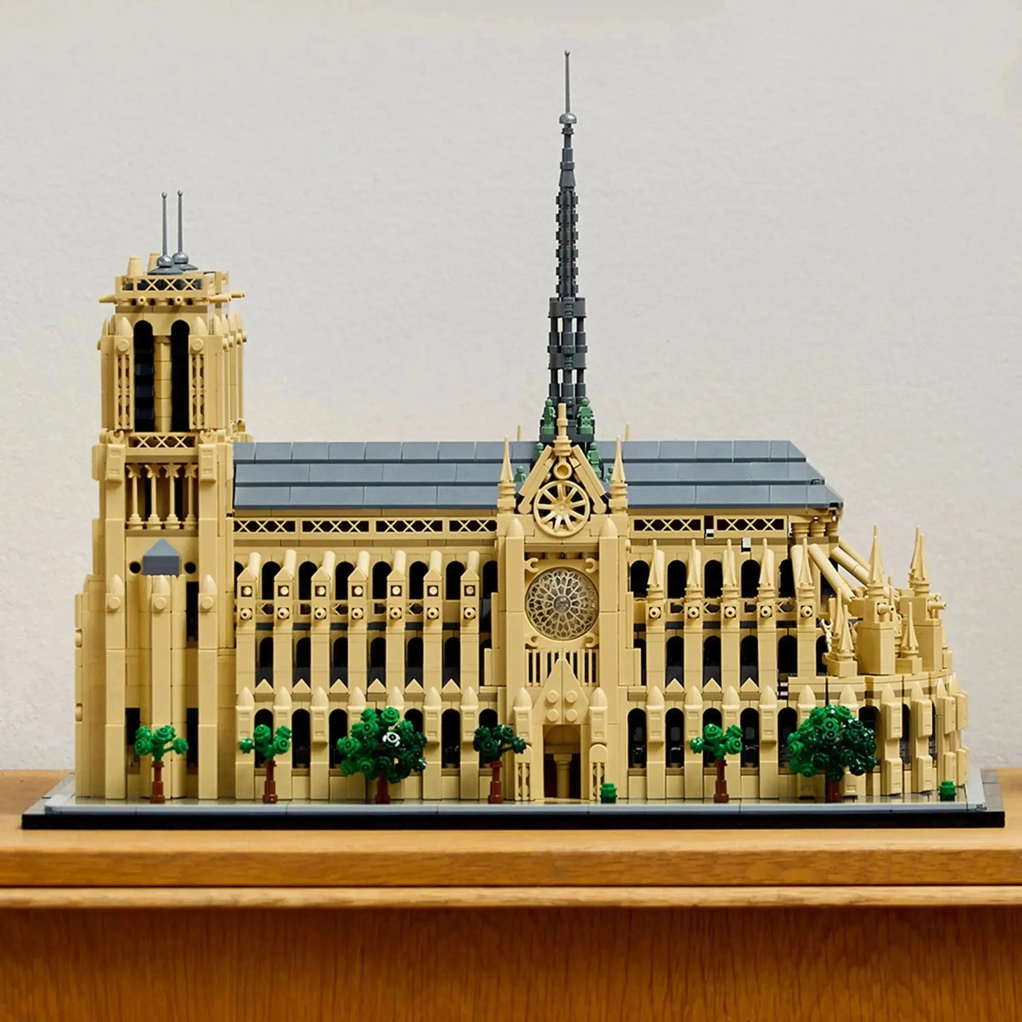LEGO Die Notre-Dame de Paris 21061 Architektur