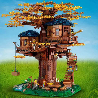 LEGO Tree House Tree House 21318 Ideas (€. 15.00 per week + €. 50.00 deposit)