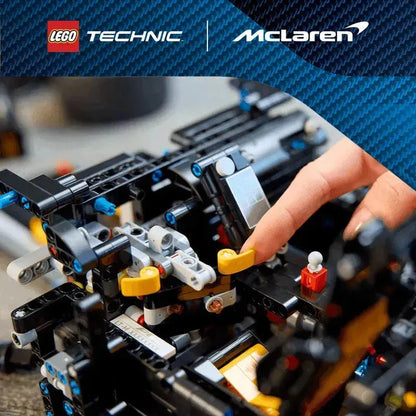 LEGO 42172 Der McLaren P1 Supersportwagen