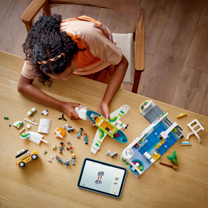 LEGO Heartlake City Vliegveld 42656 Friends