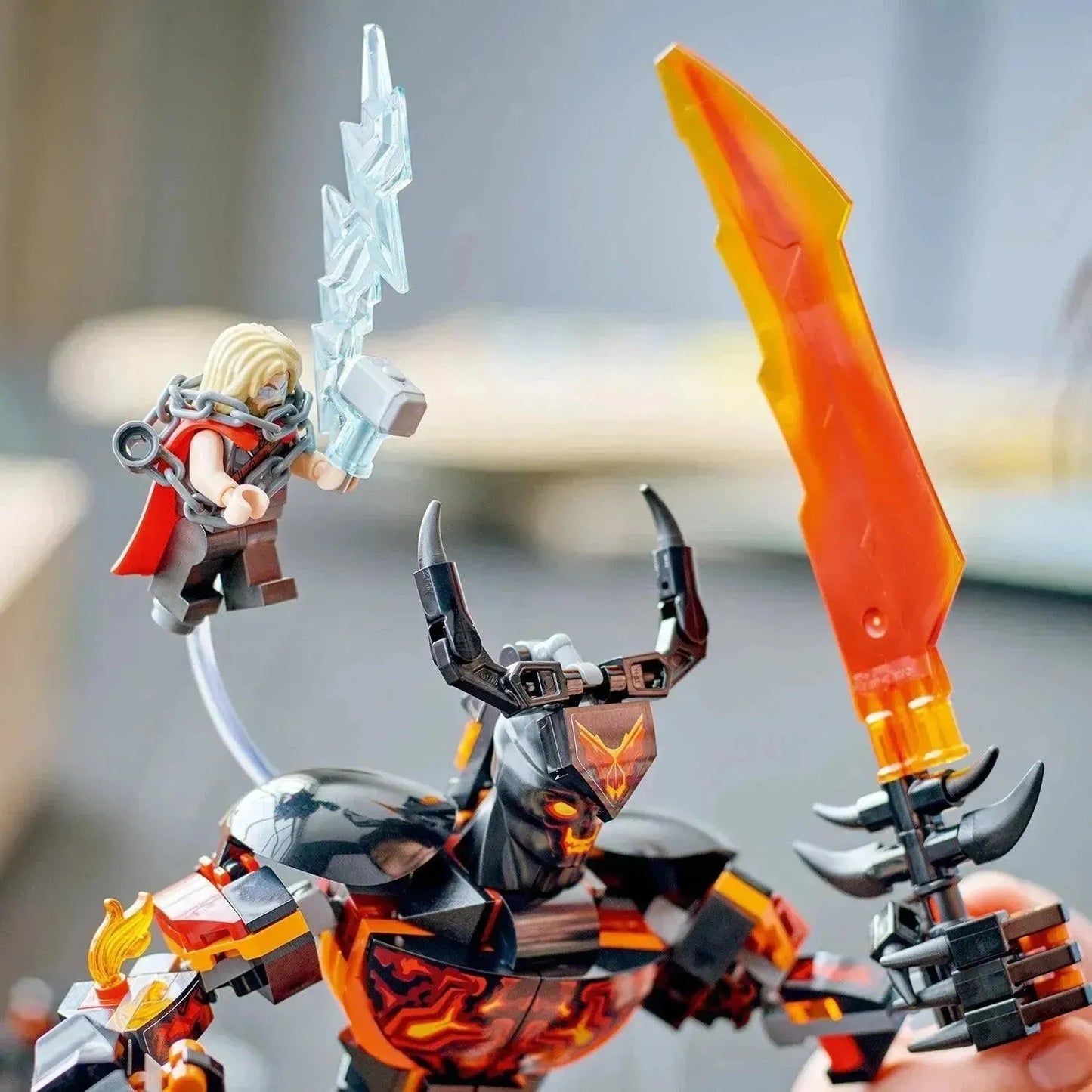 LEGO Thor vs. Surtur bouwfiguur 76289 Superheroes
