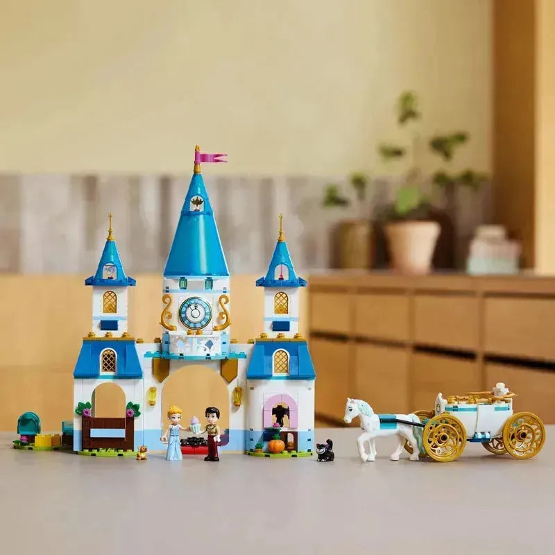 LEGO Assepoesters kasteel en paardenkoets 43275 Disney