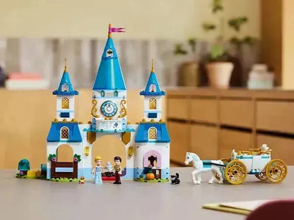 LEGO Assepoesters kasteel en paardenkoets 43275 Disney