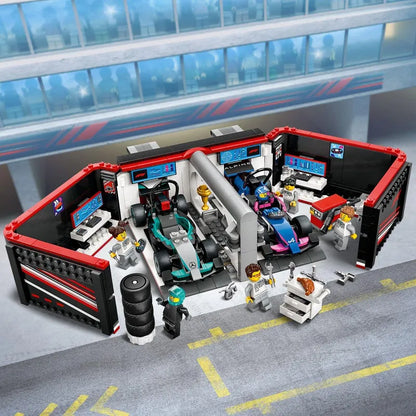 LEGO Pitbox met Mercedes AMG en Alpine F1 auto's 60444 City