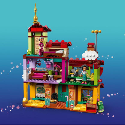 LEGO Het huis van de familie Madrigal 43202 Disney Encanto LEGO DISNEY ENCANTO @ 2TTOYS | Official LEGO shop😊🥰 LEGO €. 54.99