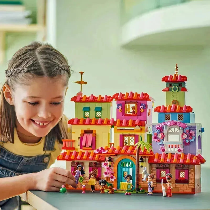 LEGO Het magische huis van de familie Madrigal 43245 Disney LEGO DISNEY @ 2TTOYS | Official LEGO shop😊🥰 LEGO €. 135.98