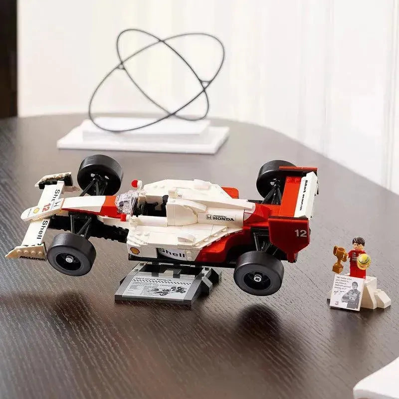 LEGO McLaren MP4/4 en Ayrton Senna 10330 Icons LEGO Icons @ 2TTOYS | Official LEGO shop😊🥰 LEGO €. 67.49