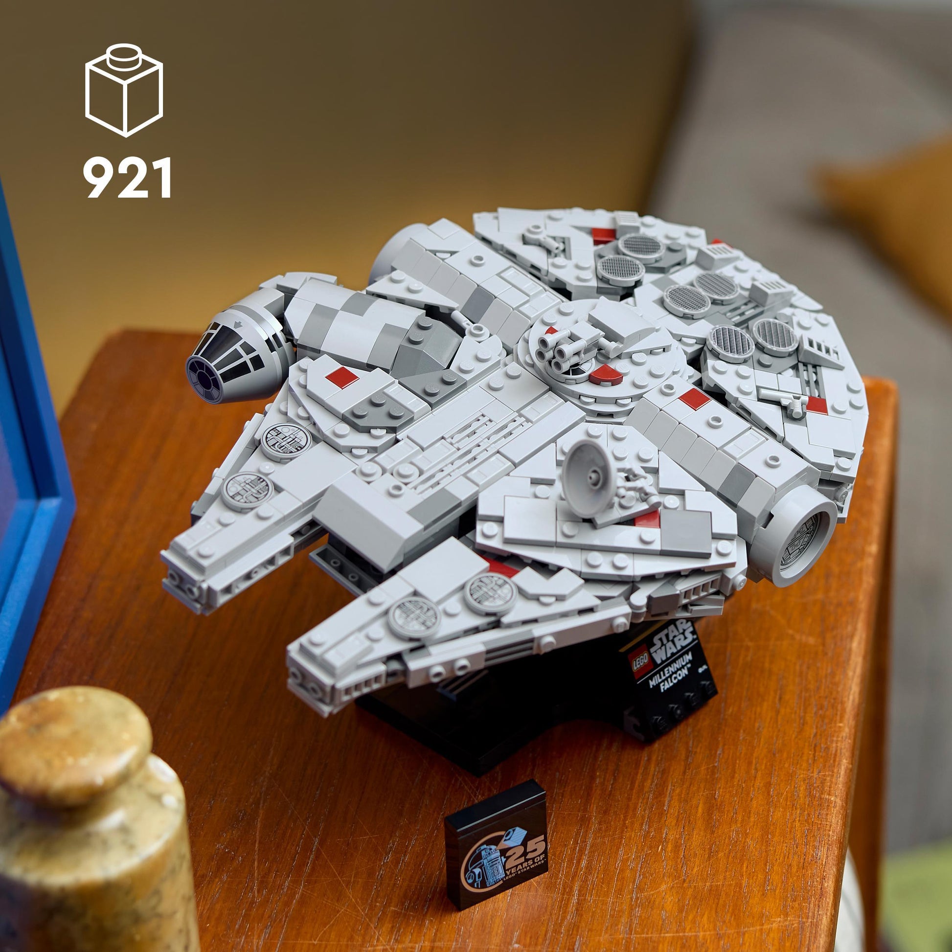 LEGO Millennium Falcon™ 75375 StarWars LEGO StarWars @ 2TTOYS LEGO €. 71.99