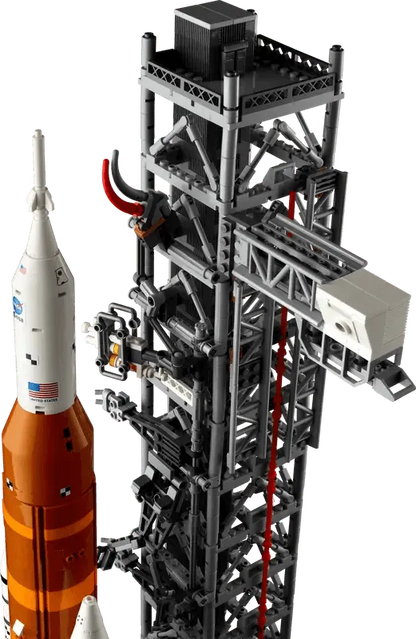 LEGO NASA Artemis Space Launch System 10341 Icons LEGO ICONS @ 2TTOYS | Official LEGO shop😊🥰 LEGO €. 259.99
