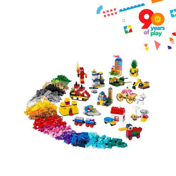 LEGO 90 jaar spelen 11021 Classic LEGO CLASSIC @ 2TTOYS LEGO €. 44.99