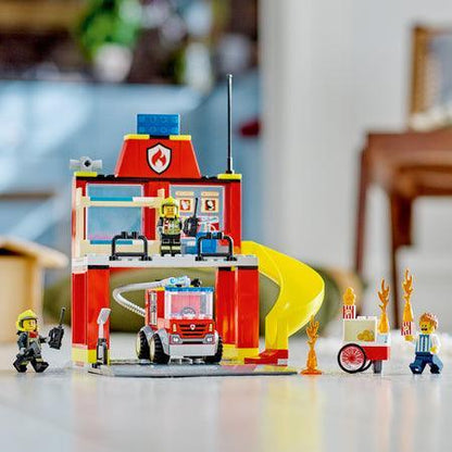 LEGO Brandweerkazerne en brandweerwagen 60375 City LEGO CITY @ 2TTOYS LEGO €. 29.48