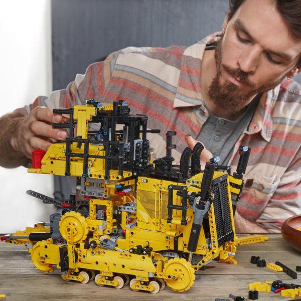 LEGO Caterpillar D11 Bulldozer met app-besturing 42131 Technic LEGO TECHNIC @ 2TTOYS | Official LEGO shop😊🥰 LEGO €. 599.99