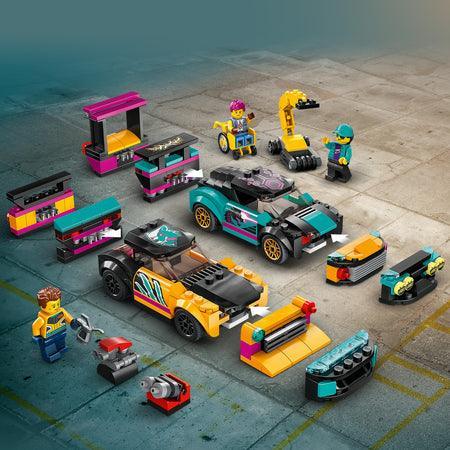 LEGO Custom Car Garage 60389 City LEGO CITY @ 2TTOYS LEGO €. 42.49