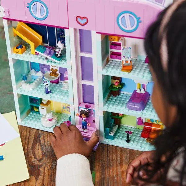 LEGO Gabby's poppenhuis 10788 Gabby's Dollhouse LEGO GABBY'S DOLLHOUSE @ 2TTOYS | Official LEGO shop😊🥰 LEGO €. 67.99