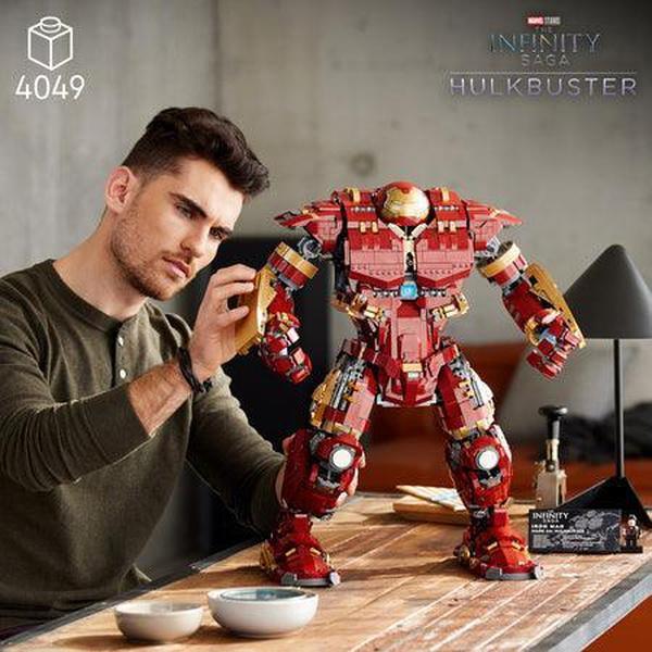 LEGO Hulkbuster 76210 Superheroes Bouwsets @ 2TTOYS LEGO €. 499.99