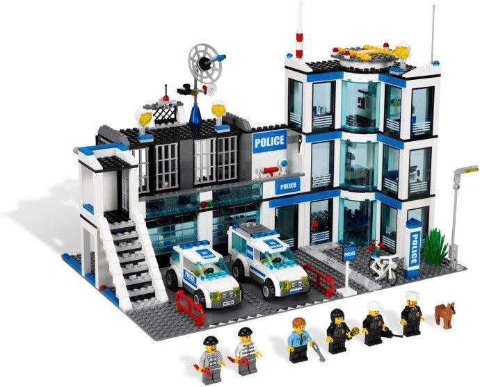 LEGO Politie bureau 7498 City LEGO CREATOR @ 2TTOYS | Official LEGO shop😊🥰 LEGO €. 99.99