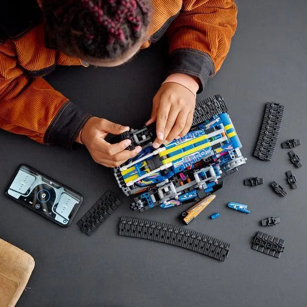 LEGO Rupsbanden auto App bediend 42140 Technic LEGO TECHNIC @ 2TTOYS | Official LEGO shop😊🥰 LEGO €. 139.99