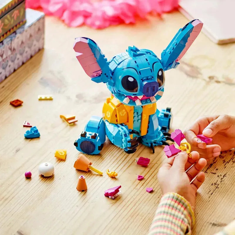 LEGO Stitch 43249 Disney LEGO Disney Classic @ 2TTOYS | Official LEGO shop😊🥰 LEGO €. 54.99