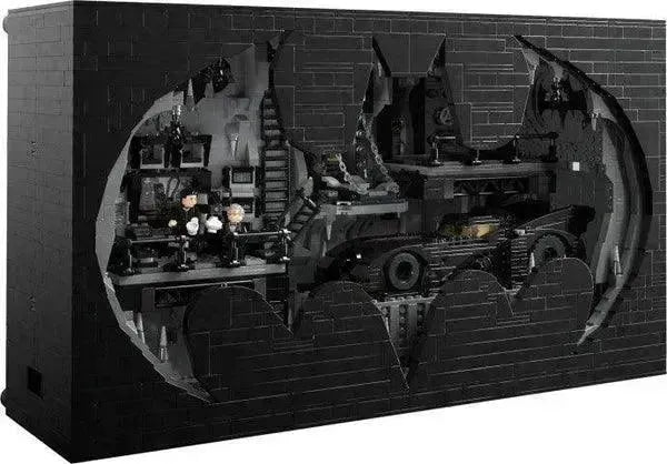 LEGO The Batcave™ – shadowbox 76252 Superheroes LEGO BATMAN @ 2TTOYS | Official LEGO shop😊🥰 LEGO €. 449.99