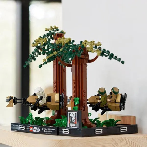 LEGO The Endor Speeder Bike Chase Diorama 75353 StarWars LEOG STARWARS @ 2TTOYS | Official LEGO shop😊🥰 LEGO €. 79.99