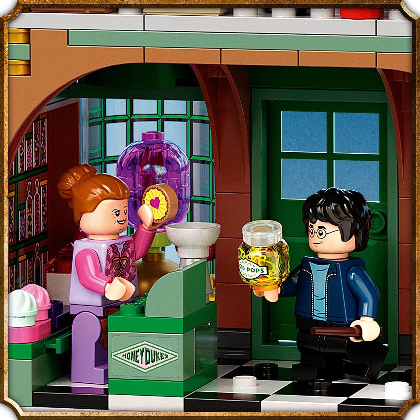 LEGO Zweinsveld Dorpsbezoek inclusief gouden Ron Wemel 76388 Harry Potter LEGO HARRY POTTER @ 2TTOYS | Official LEGO shop😊🥰 LEGO €. 99.99